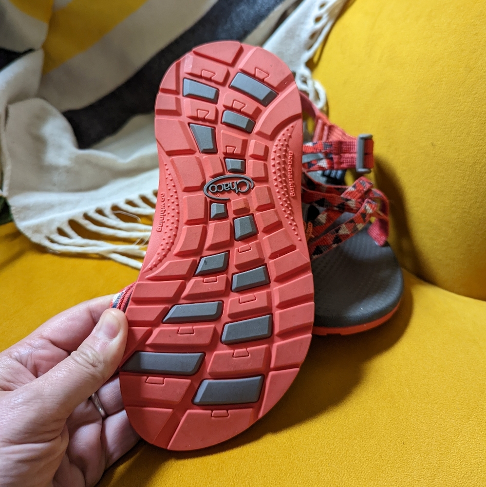 Chaco Sandals girls 2 NWOT - Picture 3 of 7